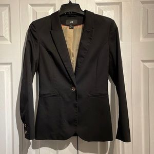 H&M black blazer size 6